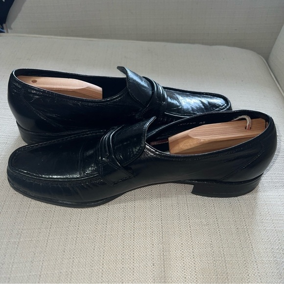 Vintage Florsheim Men\'s Leather Loafers, 11 D 17089 Black Slip Ons main image 6